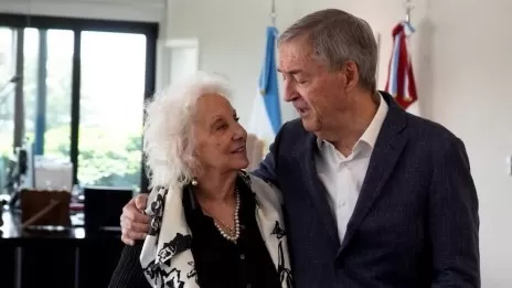 schiaretti-recibio-a-estela-de-carlotto-en-cordoba-464x261