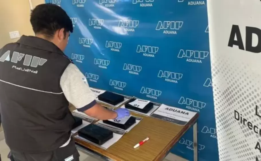 6514b8fb8ec02__912x912