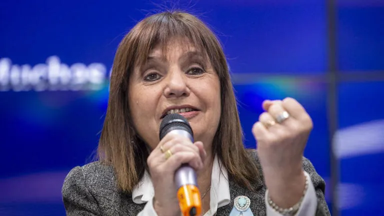 Bullrich,  a la carga nuevamente contra menores