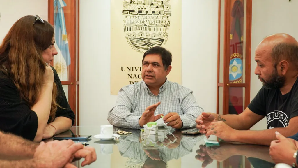 Hoyos, Mimessi y Maita
