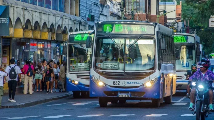 Servicio de colectivos de SAETA