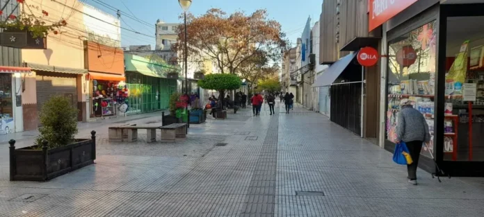 Calle peatonal ubicada en la ciudad de Salta.