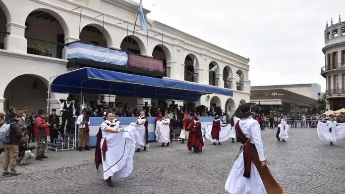 Acto por el 210° aniversario de la Declaración de la Independencia Nacional.