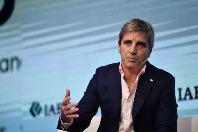 El ministro de Economía, Luis Caputo.