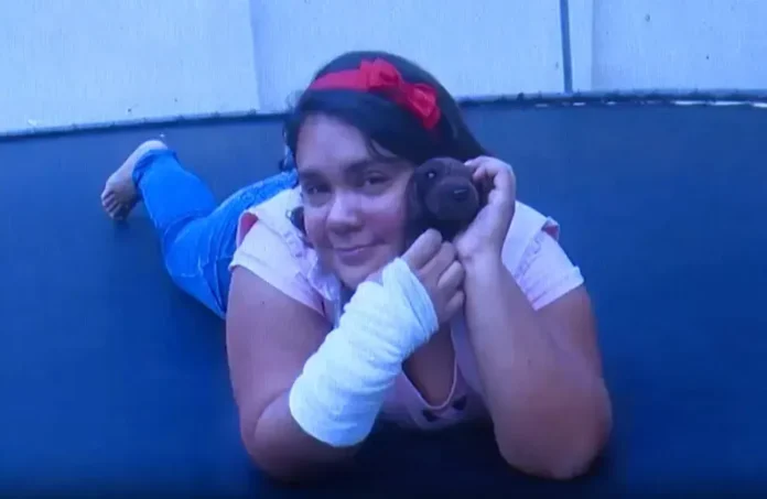 Amanda Maria Souza de Oliveira se hizo pasar por una niña para recibir cuidados.