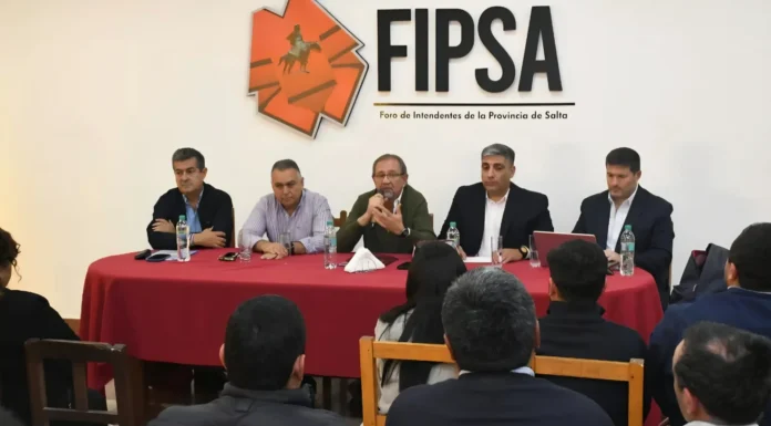 Encuentro en el Foro de Intendentes de la Provincia de Salta