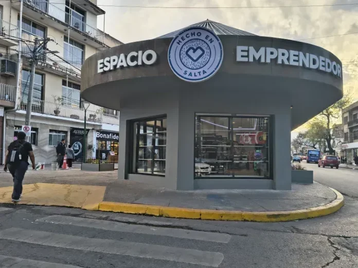 Local de Hecho en Salta destinado a la venta de productos de emprendedores.