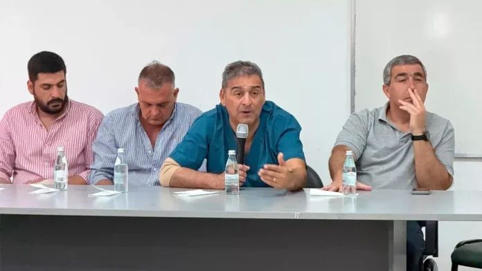 Autoridades municipales suscriben un acuerdo para llevar los trámites de Incluir Salud a cada localidad.