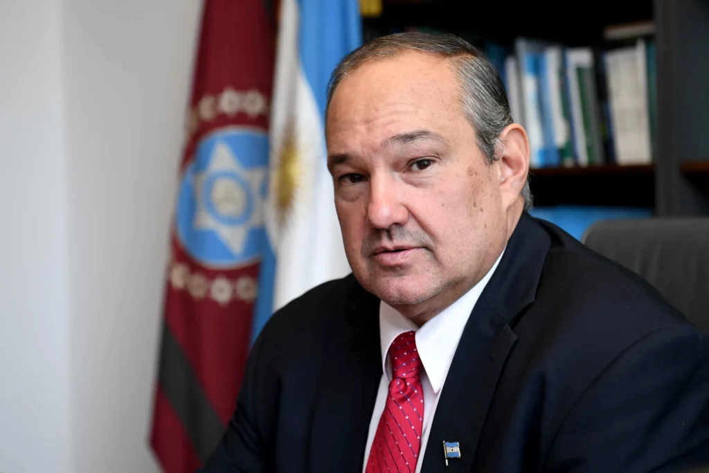 Sergio Oso Leavy.