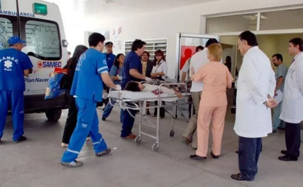 Atención en las guardias de hospitales públicos.