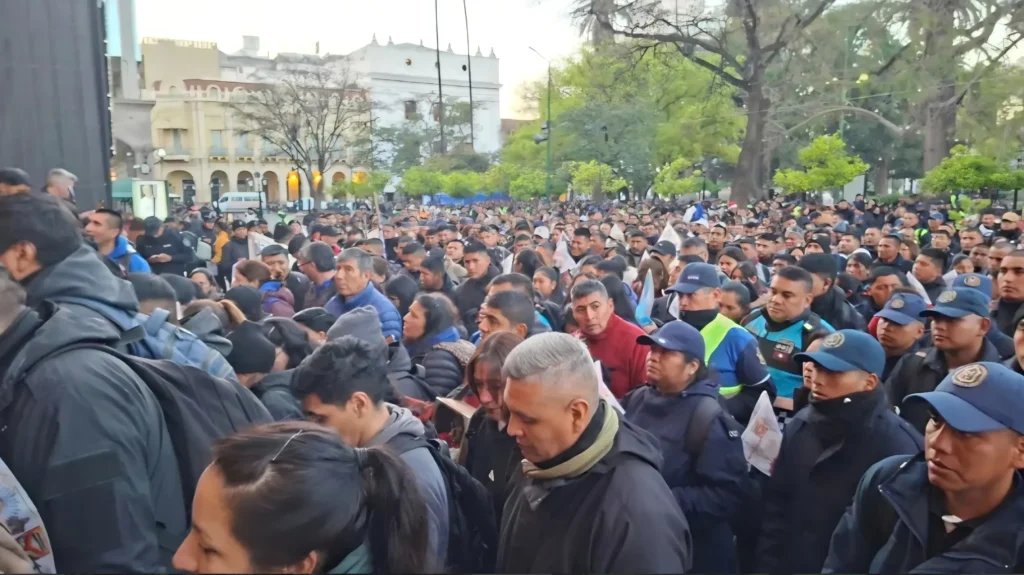 La Peregrinación Azul durante su paso por Salta.