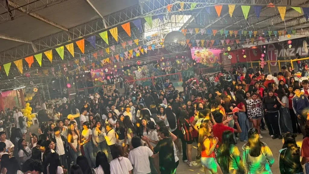Celebración del Día del Estudiante en Rosario de Lerma.
