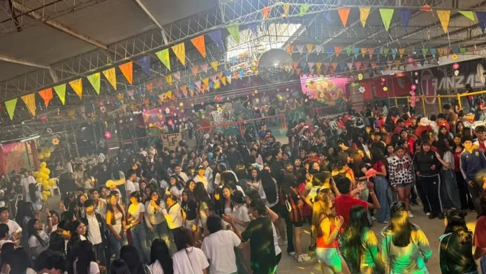 Celebración del Día del Estudiante en Rosario de Lerma.