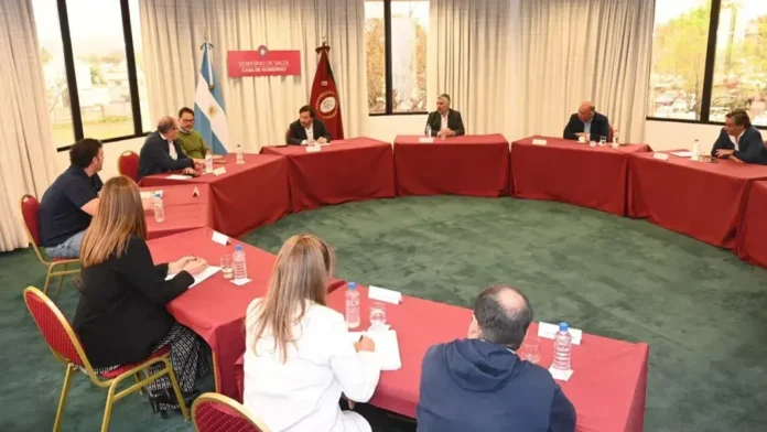 Encuentro de autoridades del Gobierno provincial.