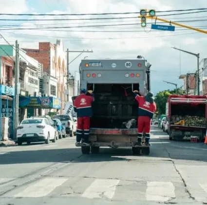 Atención de los servicios municipales.