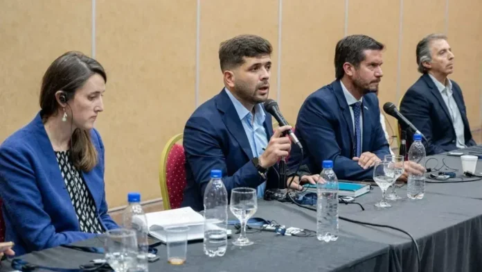 Autoridades salteñas expusieron ante una delegación de Estados Unidos un plan de fibra óptica entre la capital provincial y Paso de Sico.